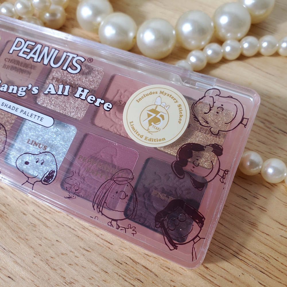 Peanuts Profusion Makeup "The Gangs All Here" 75th Anniversary Makeup Eyeshadow - Picture 4 of 7